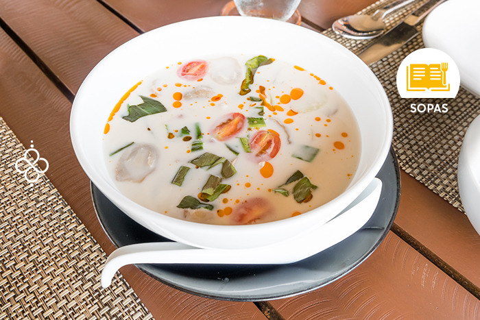 Sopa de coco Thai